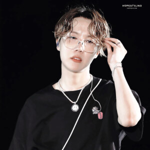 我要你爱我,无条件,无原则,无底线的爱我。

郑号锡Hopesmiling