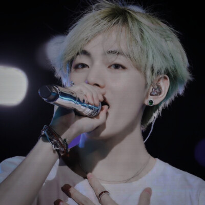 像鳥一樣 走荊棘之路 做不可之事/Outro:Wings