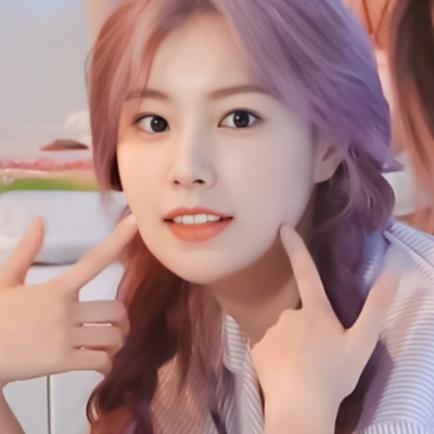 姜惠元 金珉周 宫脇咲良 安宥真 裴珠泫
已修复 微调 可二改