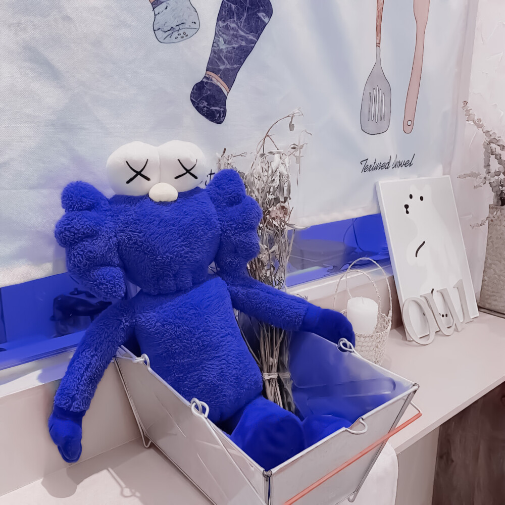 柳智敏/沈舒桃
“送你一封情书”