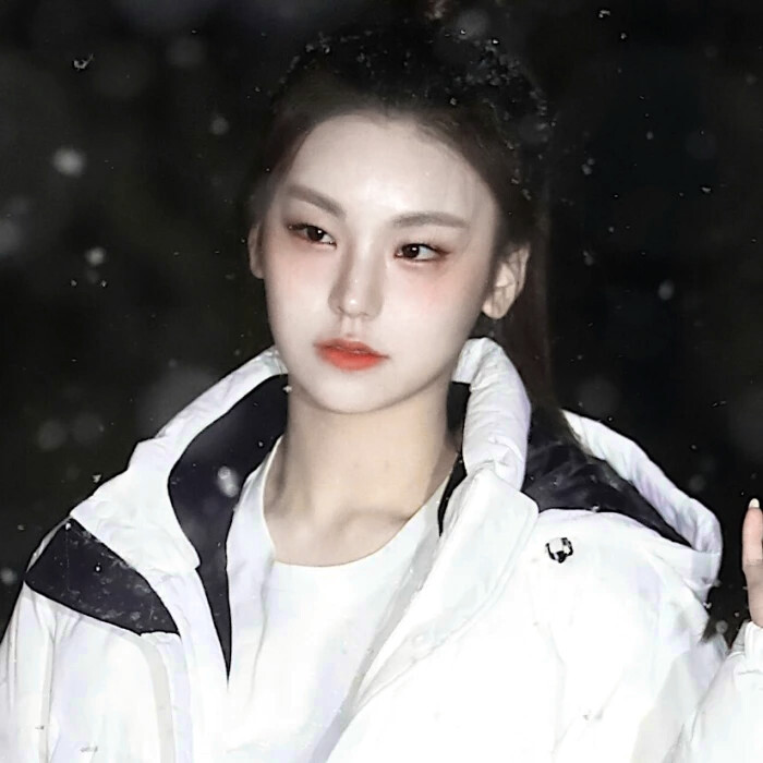 
純"Winter snow"、(Hwang Yeji?)