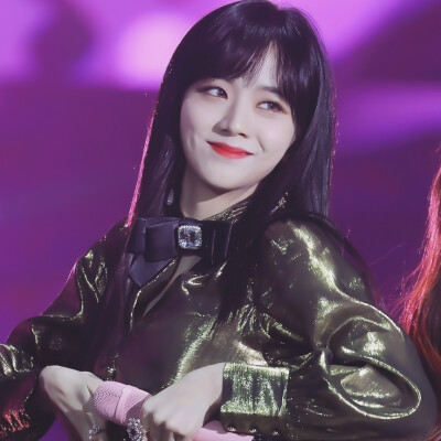 Jisoo金智秀
标Blackline_kr