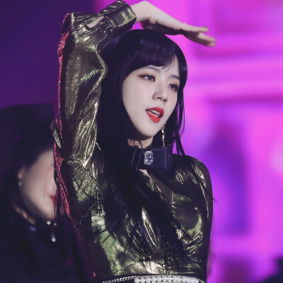 Jisoo金智秀
标Blackline_kr