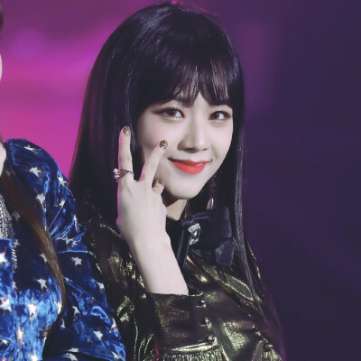 Jisoo金智秀
标Blackline_kr