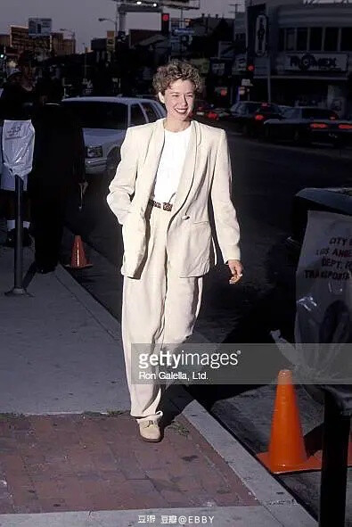 Annette Bening