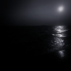 
                   山前既相见 山后终相逢
