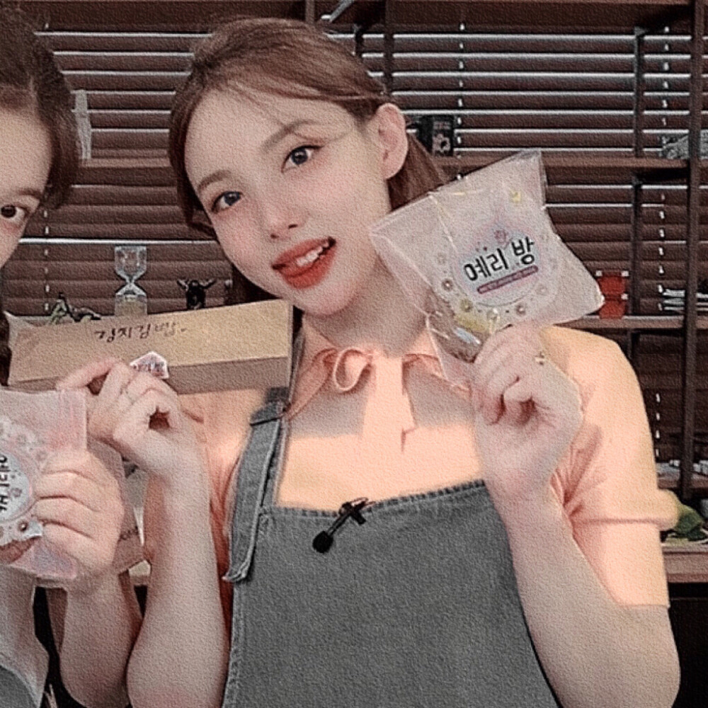 金艺琳Yeri x 林娜琏 Nayeon