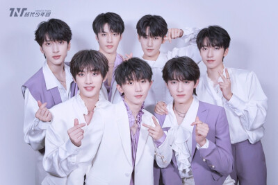 时代少年团湖南卫视818汽车之家全球汽车夜
《我喜欢你》
马嘉祺丁程鑫宋亚轩刘耀文张真源严浩翔贺峻霖TNT