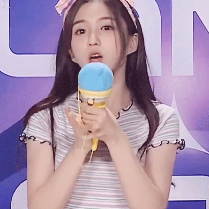 姜睿绪/姜艺书动图