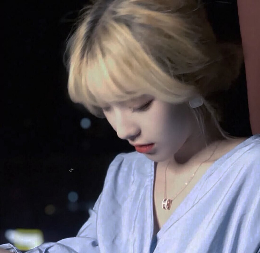 头像／如果跟喜欢的人旅游 目的地也可以是楼下小卖部