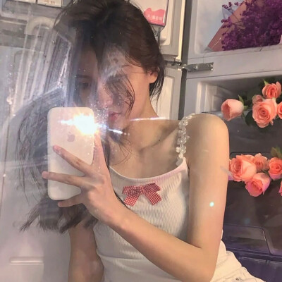 头像／如果跟喜欢的人旅游 目的地也可以是楼下小卖部