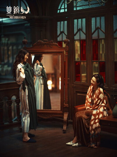 《双镜》壁纸 孙伊涵&张楠
严微×许幼怡
图源双镜官方微博