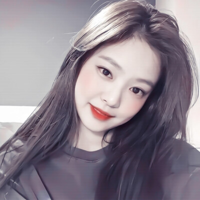 Jennie。