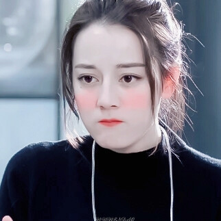 迪丽热巴
©林安