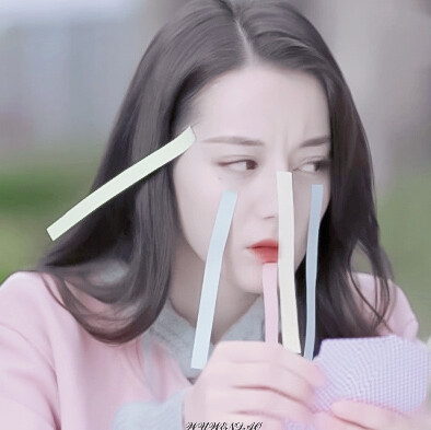 迪丽热巴
©林安