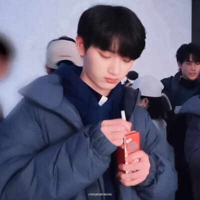 ► 丁程鑫
©江时树