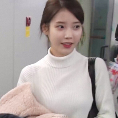 IU | 160109台北机场饭拍
cr：小恩写真集