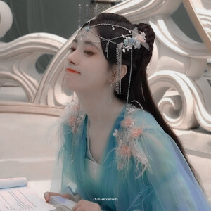 ©小闲星斗
鞠婧祎