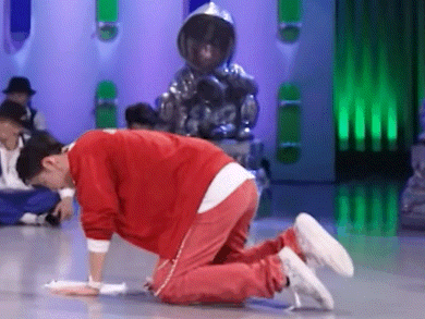 ✨小喵人现原形～一屁股坐在自己jiojio上✨ ​​​