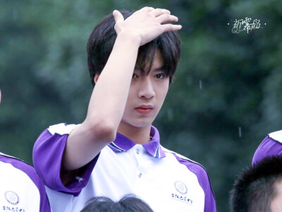 人还活着 别掉粉了 马上就更新