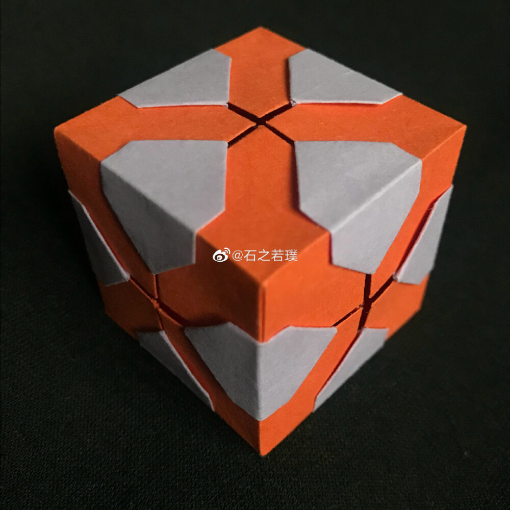 [手工-折纸-花纸球][实践版]一个魔盒[挤眼]～特别喜欢立方体的造型～#立体构成##手工##折纸##随手拍##花纸球# ​