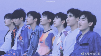 时代少年团yyds
每次拿团体照当背景都会少人
真的很苦恼啊╮(￣⊿￣)╭