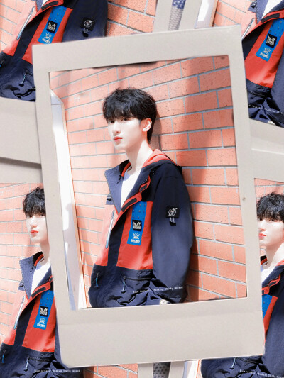 全校通报：
今天捡到一张学生证...