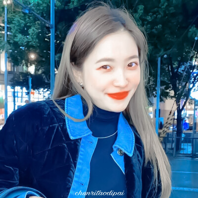 “欧尼酱～”
苏粟粟/金艺琳