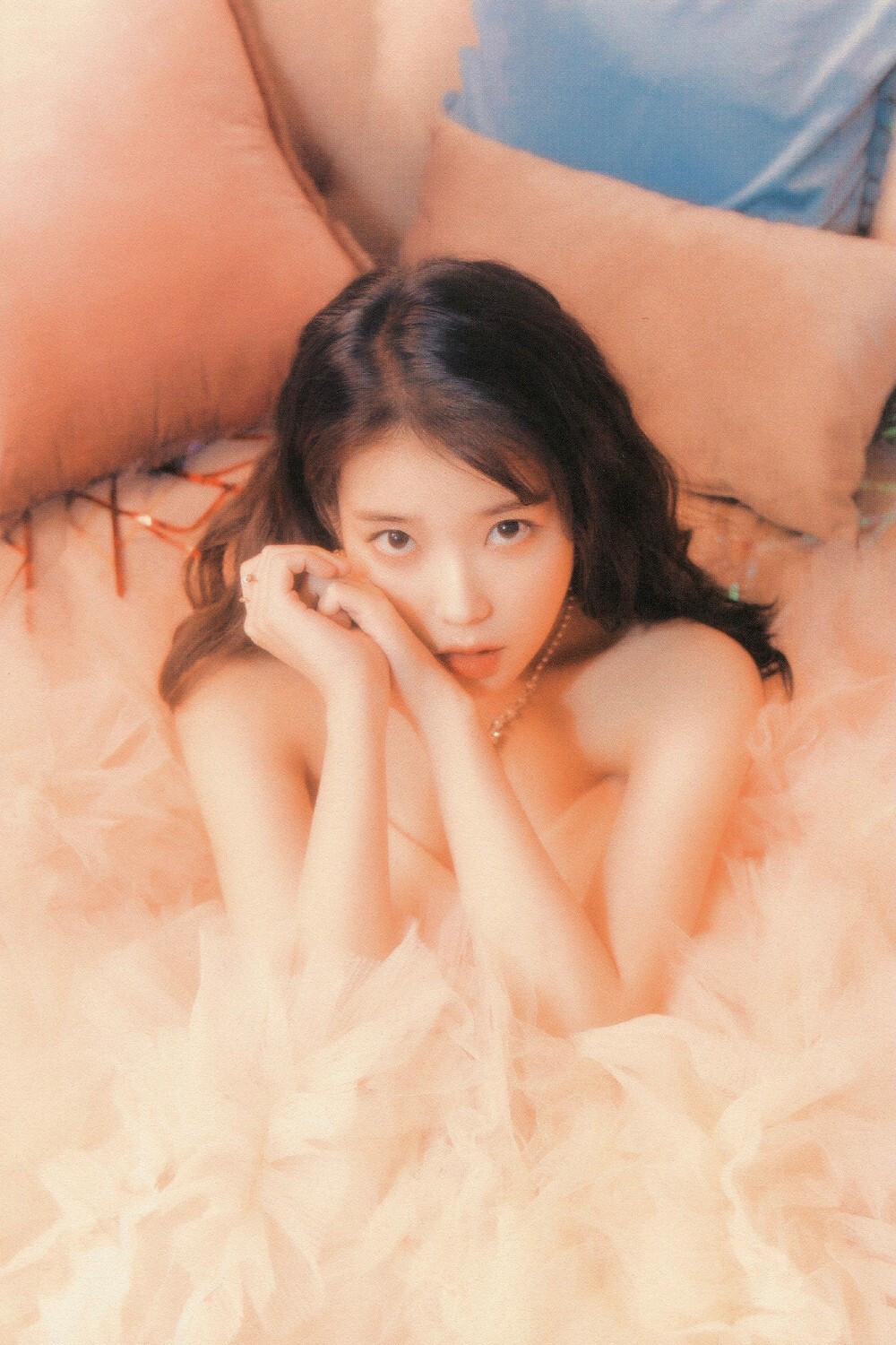 IU
李知恩♡