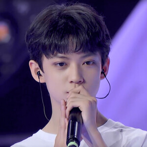 【TF家族三代陈天润】
陈天润头像.TF家族进化论迷宫
[抱图点赞&收藏专辑 二改二传注明]
[重庆夏日©自截自调 请尊重劳动成果]