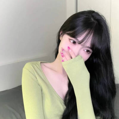 闺蜜女头
诗梦瑶