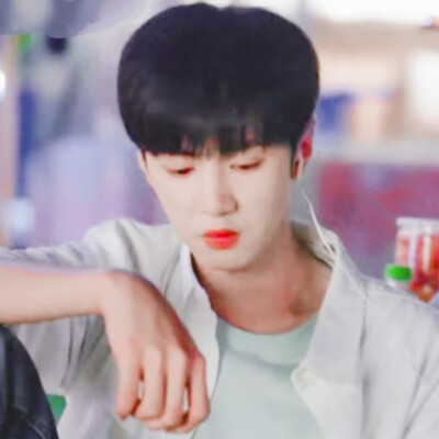 周斯越×丁羡
“为爱考清华，想想都伟大”
二传注明沈智秀