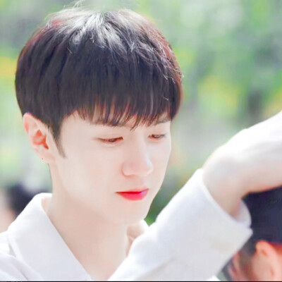 周斯越×丁羡
“为爱考清华，想想都伟大”
二传注明沈智秀