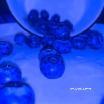 “你因为你对我很重要么。”
◇：金智妮.