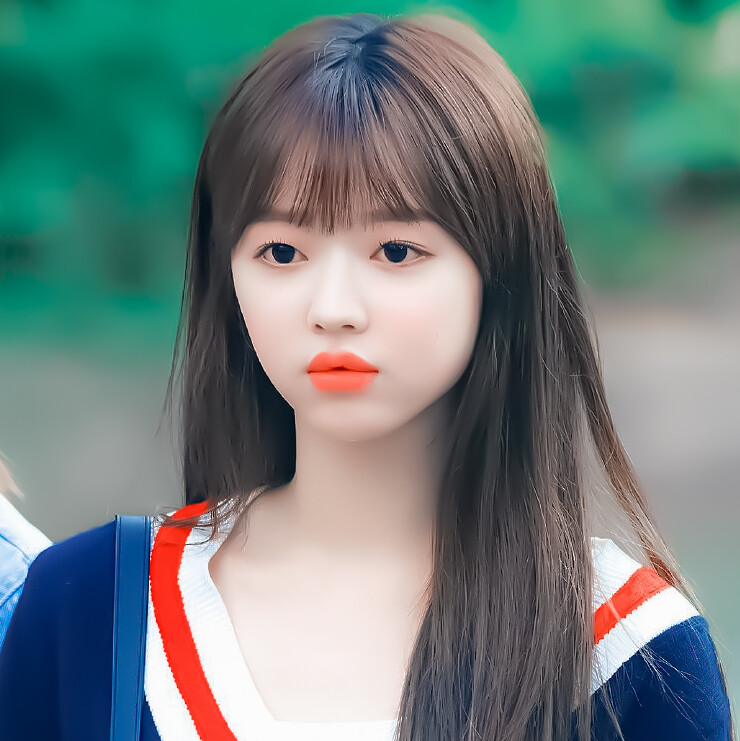 ：yooa
“我的天堂失了火，没有神明救赎我。”
原©®Lauren_siah
二传标明池肆染