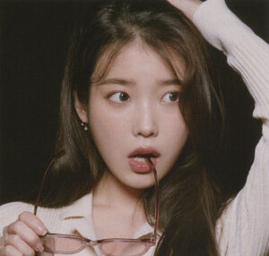 IU