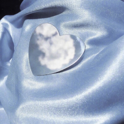 想和你坠入浪漫的死循环.
cr.STILLLOVEU_kr ​​​