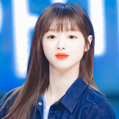 ：yooa
“如果你真心喜欢一个人呢，那么保持一段朋友关系就够了，千万不要奢望靠近，因为人一旦有了贪欲呢，就注定会失去。”
原©®Lauren_siah
二传标明池肆染