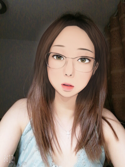 春如旧，人空瘦。泪痕红浥鲛绡透；桃花落，闲池阁，山盟虽在，锦书难托，莫，莫，莫……