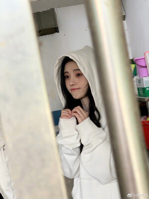 鞠婧祎