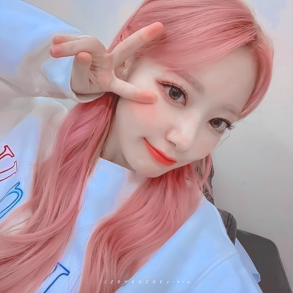 
·宮脇咲良Ⅰ粉发库拉太好看啦·