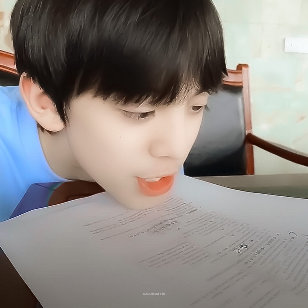 ／左航‖
原裴幼恩