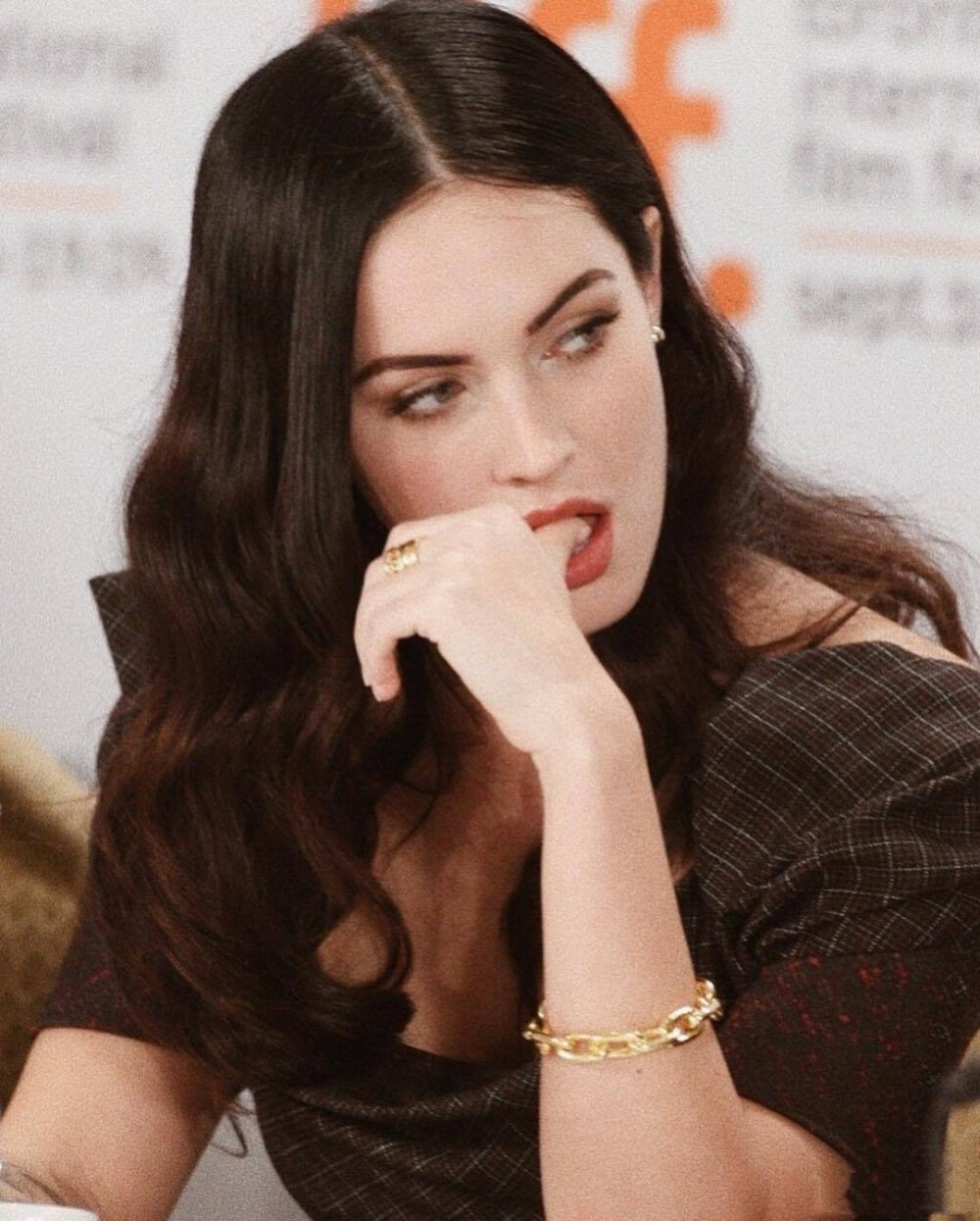  Megan Fox ​ ​​​
美女 女模