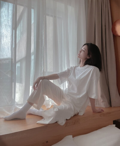 THE9 许佳琪
©白桃啵啵奶茶铺·