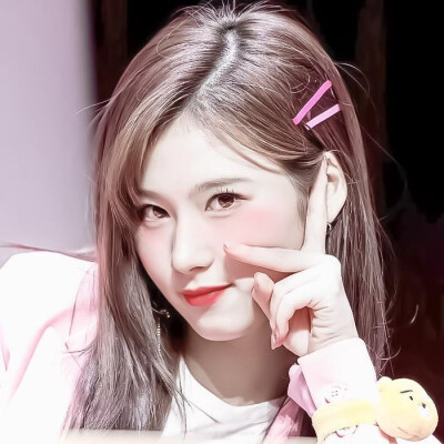 虽然我有时候笨笨的但是我会说love u
|·sana凑崎纱夏·|DooDoo_22