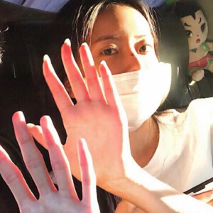 "因为感觉不到被爱 所以做了那个先走的人" ​​​​