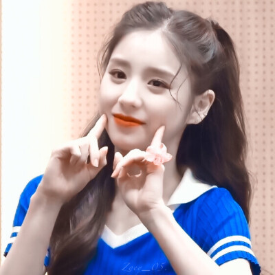 “希望少女追风跑的时候不会被石头绊倒.”
原截季欢
沈辞/Zoey_05