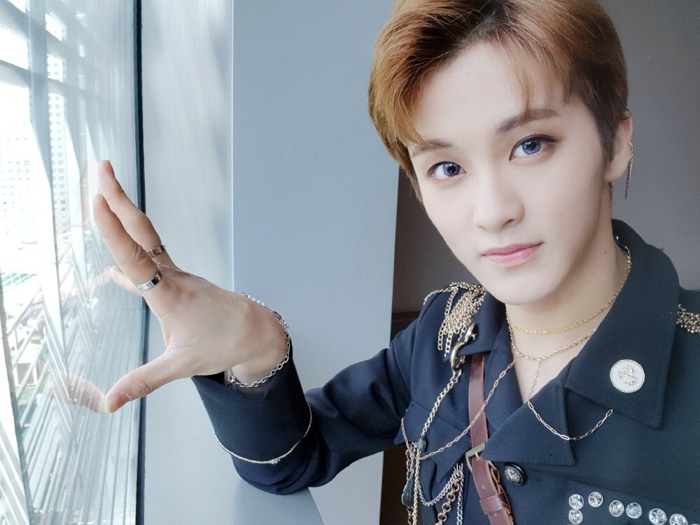 MARK LEE