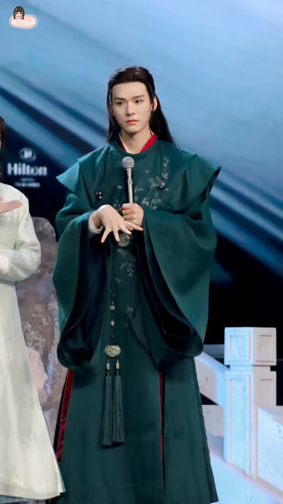 龚俊
©迷人柒月_