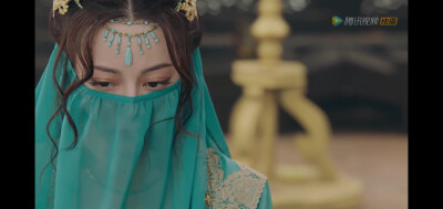 迪丽热巴
二改标注